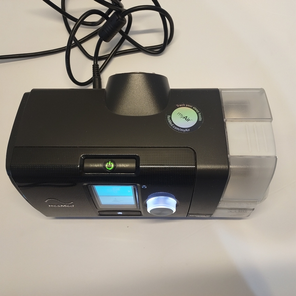 Resmed AirSense 10 AutoSet - Picture 3 of 16